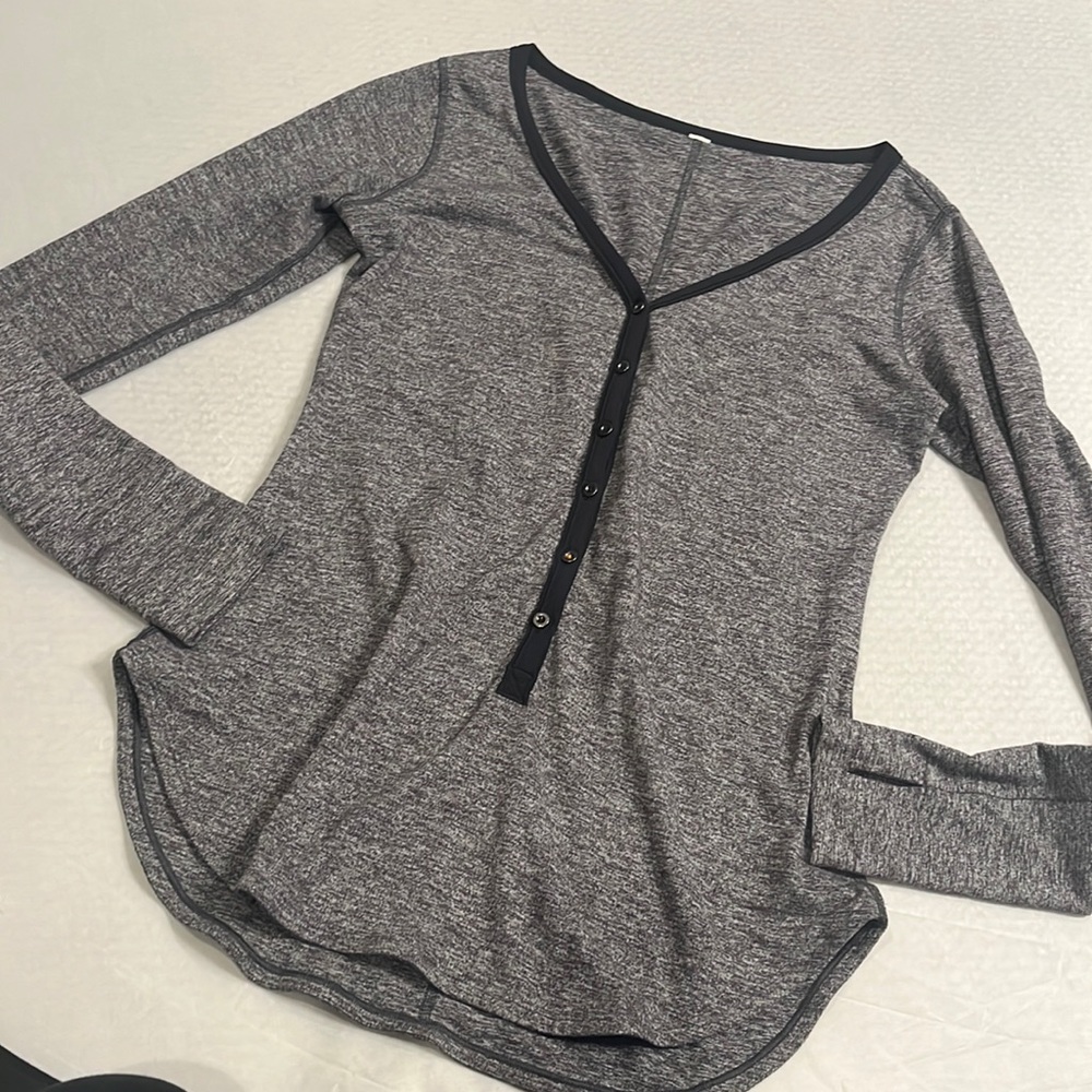 lululemon henley button up shirt 6/8